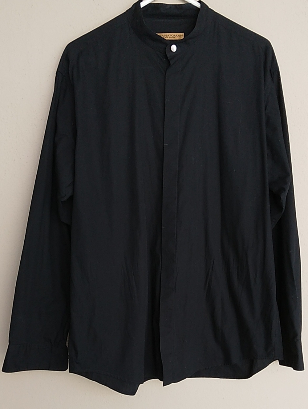 DONNA KARAN Black Cotton Collarless Long Sleeve Shirt